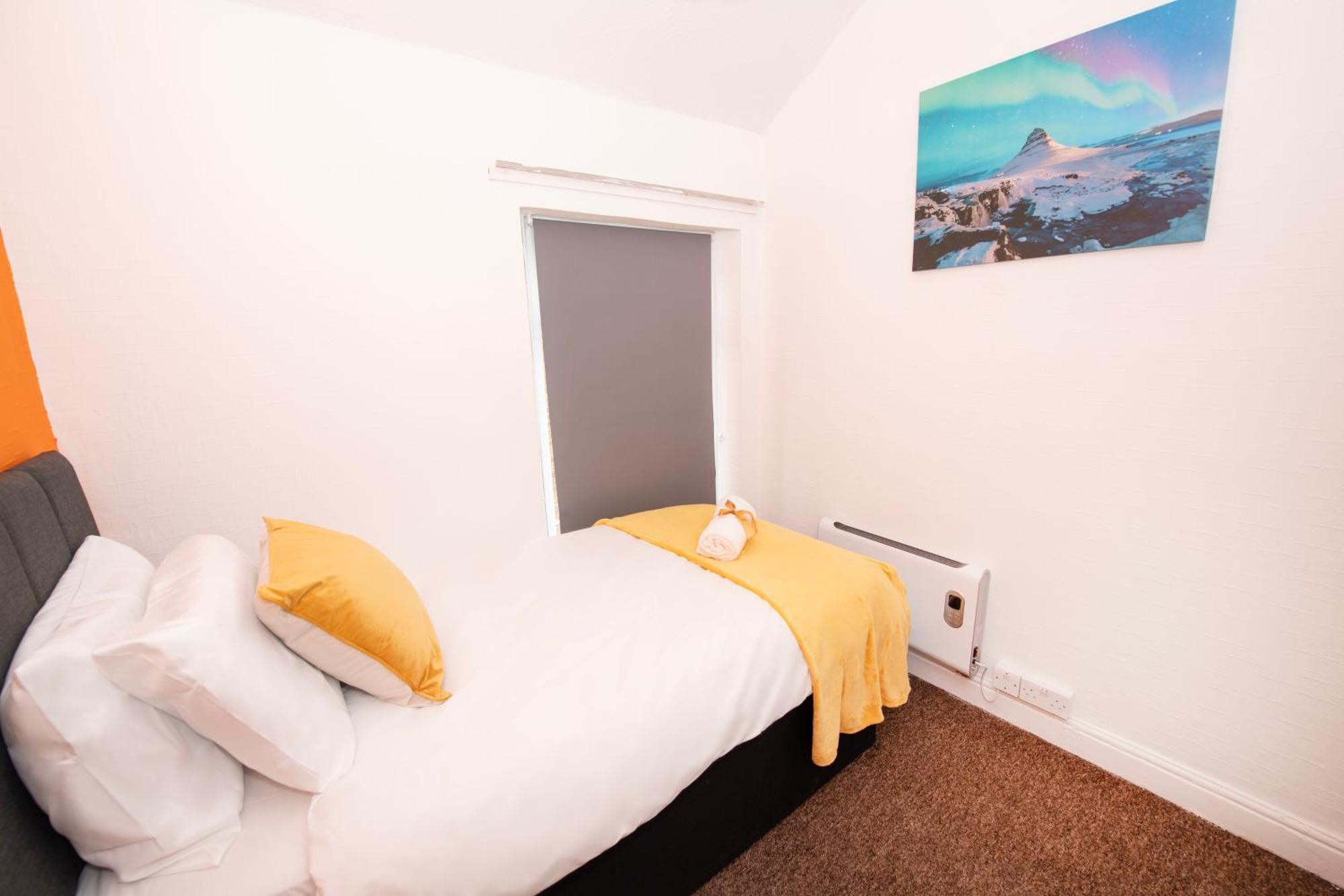 Versatile Cozy & Spacious Comfort Hull Apartments Kingston upon Hull ภายนอก รูปภาพ