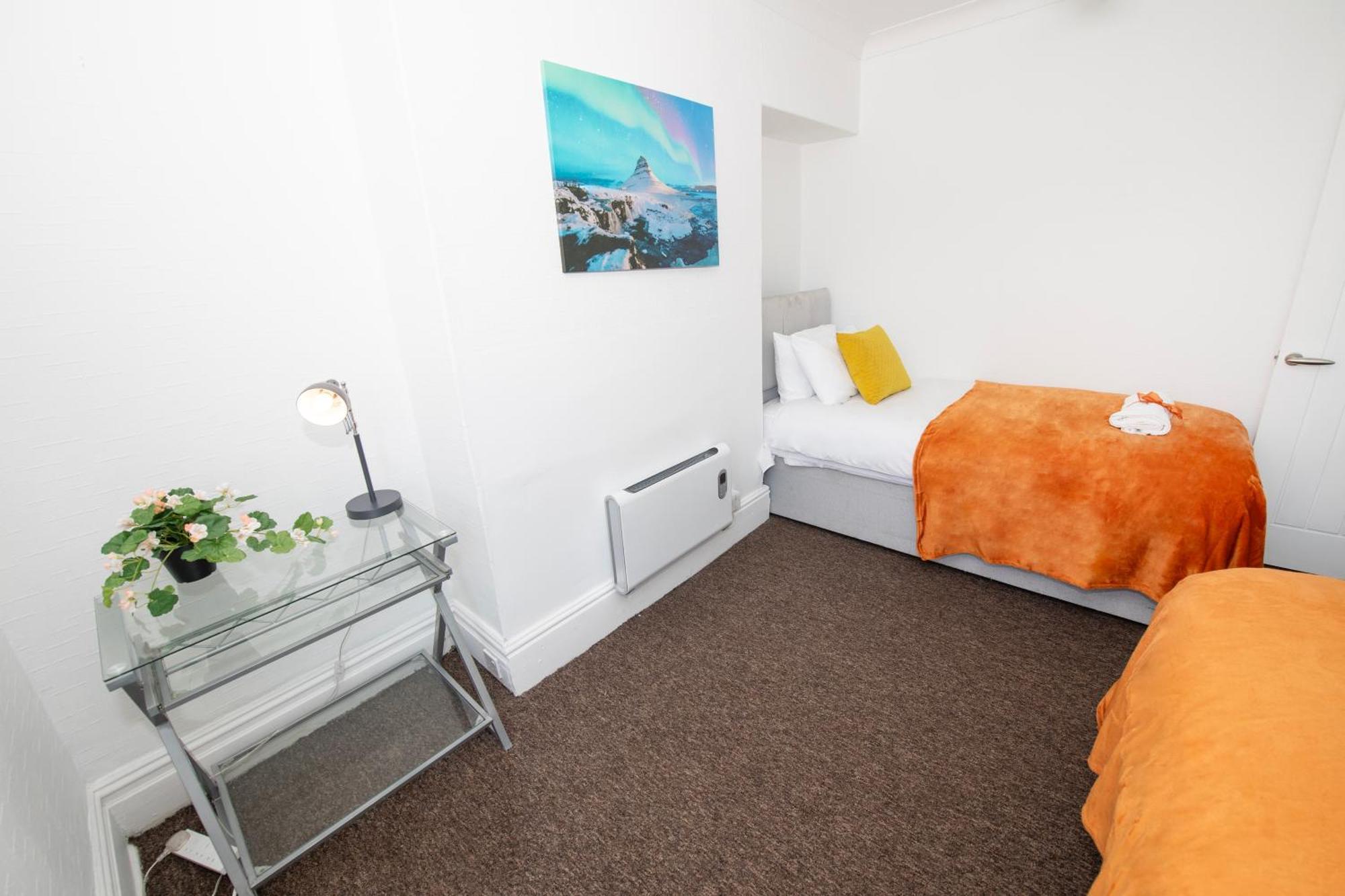Versatile Cozy & Spacious Comfort Hull Apartments Kingston upon Hull ภายนอก รูปภาพ